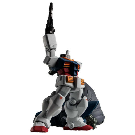 Bandai - Mobile Suit Gundam - FW Gundam Converge - Core RX-78-2 Gundam and MSN-02 Zeong Last Shooting Set