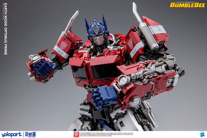 Load image into Gallery viewer, Yolopark - Transformers Bumblebee Movie - Earth Mode Optimus Prime Model Kit
