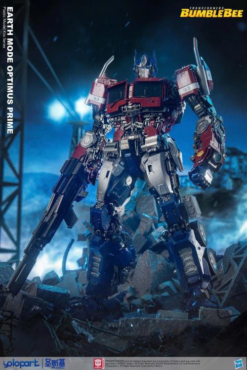 Load image into Gallery viewer, Yolopark - Transformers Bumblebee Movie - Earth Mode Optimus Prime Model Kit
