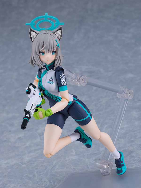 Load image into Gallery viewer, Max Factory - Blue Archive Figma: No.644 Shiroko Sunaookami (Cycling)
