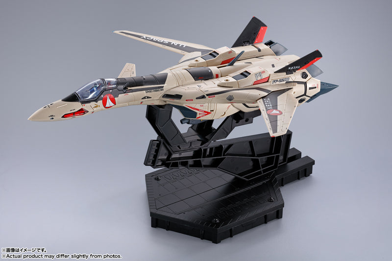 Load image into Gallery viewer, Bandai - Macross Plus DX Chogokin - YF-19 Excalibur (Isamu Alva Dyson Use)
