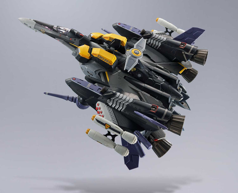 Load image into Gallery viewer, Bandai - Macross Frontier DX Chogokin: VF-25S Armored Messiah Valkyrie (Ozma Lee Custom) Revival Ver.
