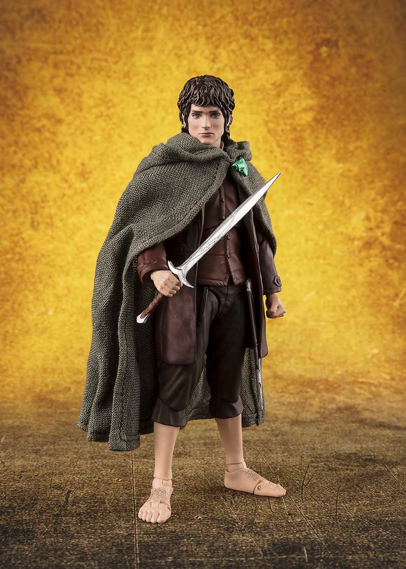 Load image into Gallery viewer, Bandai - S.H.Figuarts - The Lord of the Rings: Fellowship of The Ring - Frodo Baggins &amp; Gollum
