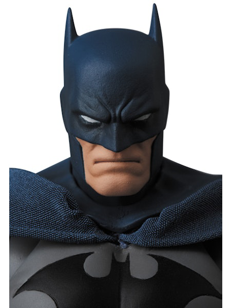 MAFEX Batman Hush - No. 105 Batman (Reissue)