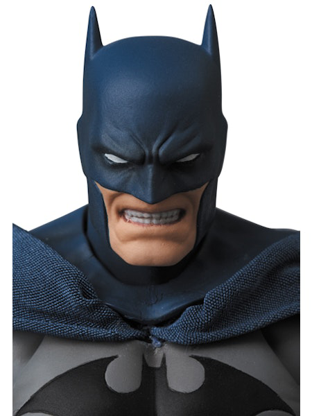 MAFEX Batman Hush - No. 105 Batman (Reissue)