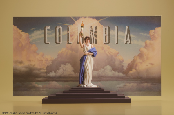 Load image into Gallery viewer, Digism - Columbia Pictures Dig Action - Torch Lady of Columbia
