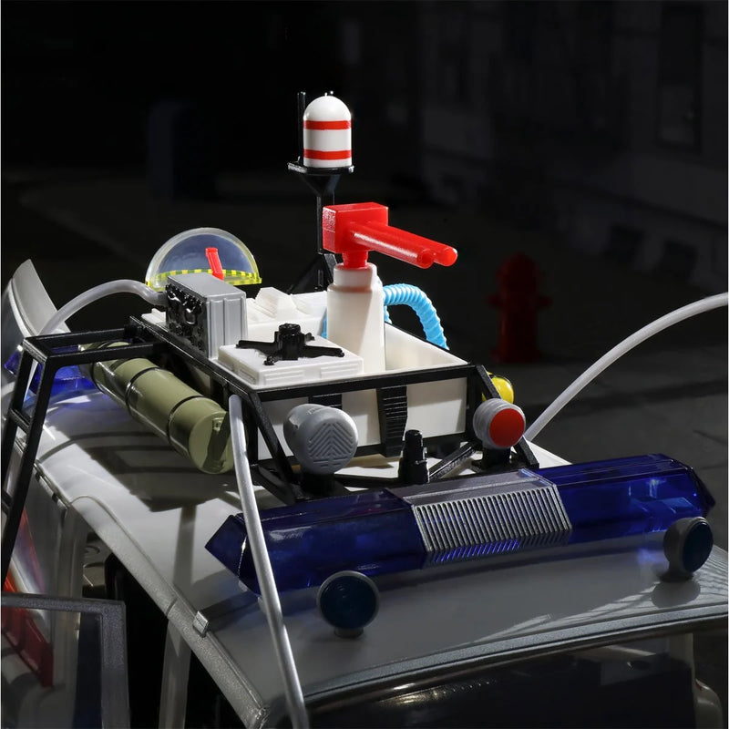 Load image into Gallery viewer, Ghostbusters Plasma Series - Ecto-1 (1984) Vehicle
