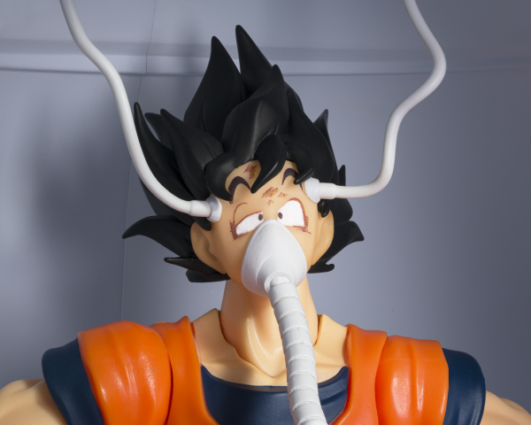 Load image into Gallery viewer, Bandai - S.H. Figuarts - Dragon Ball Z - Medical Machine (Exclusive)
