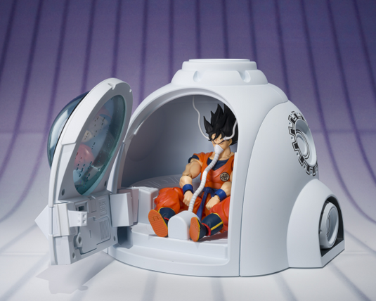 Bandai - S.H. Figuarts - Dragon Ball Z - Medical Machine (Exclusive)