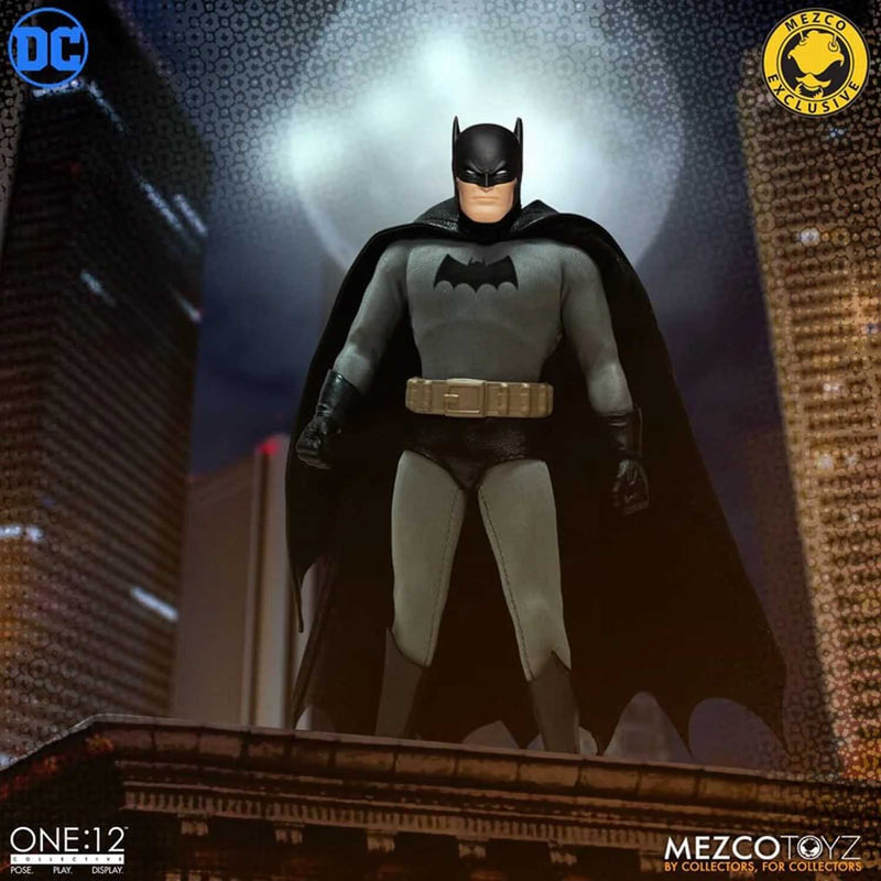 Load image into Gallery viewer, Mezco Toyz - One 12 DC Comics - Batman Caped Crusader (Golden Age Edition) (Mezco Exclusive)
