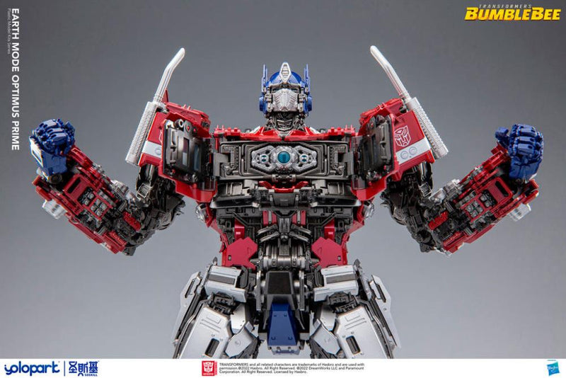 Load image into Gallery viewer, Yolopark - Transformers Bumblebee Movie - Earth Mode Optimus Prime Model Kit
