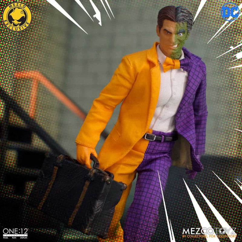 Load image into Gallery viewer, Mezco Toyz - One 12 DC Comics - Batman VS Two-Face (Golden Age Edition) Box Set (Mezco Exclusive)
