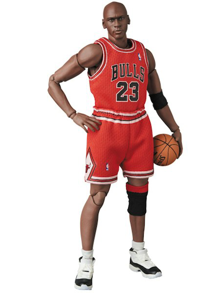 Load image into Gallery viewer, MAFEX NBA: Michael Jordan (Chicago Bulls) No. 100 (Reissue)
