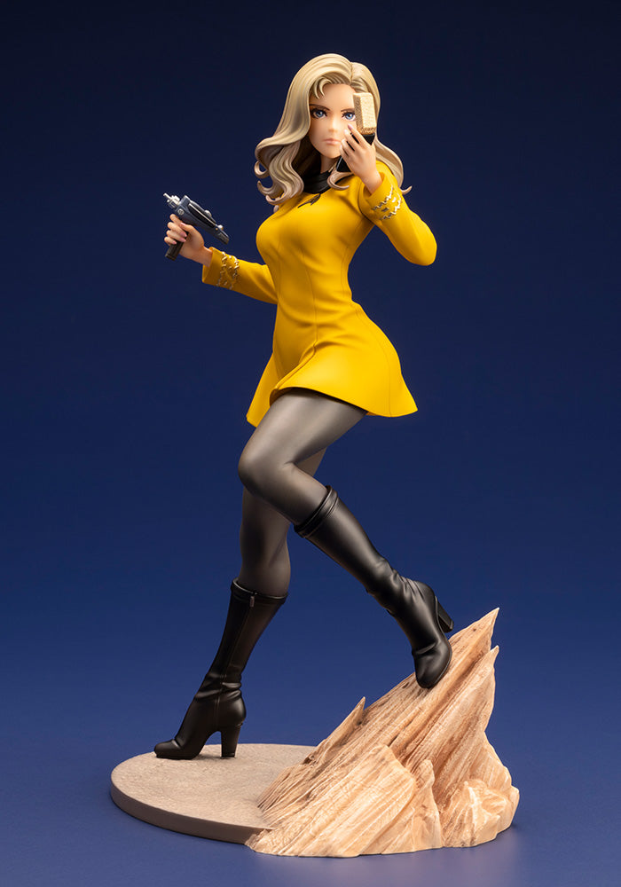 Load image into Gallery viewer, Kotobukiya - Star Trek Bishoujo Statue - Command Officer
