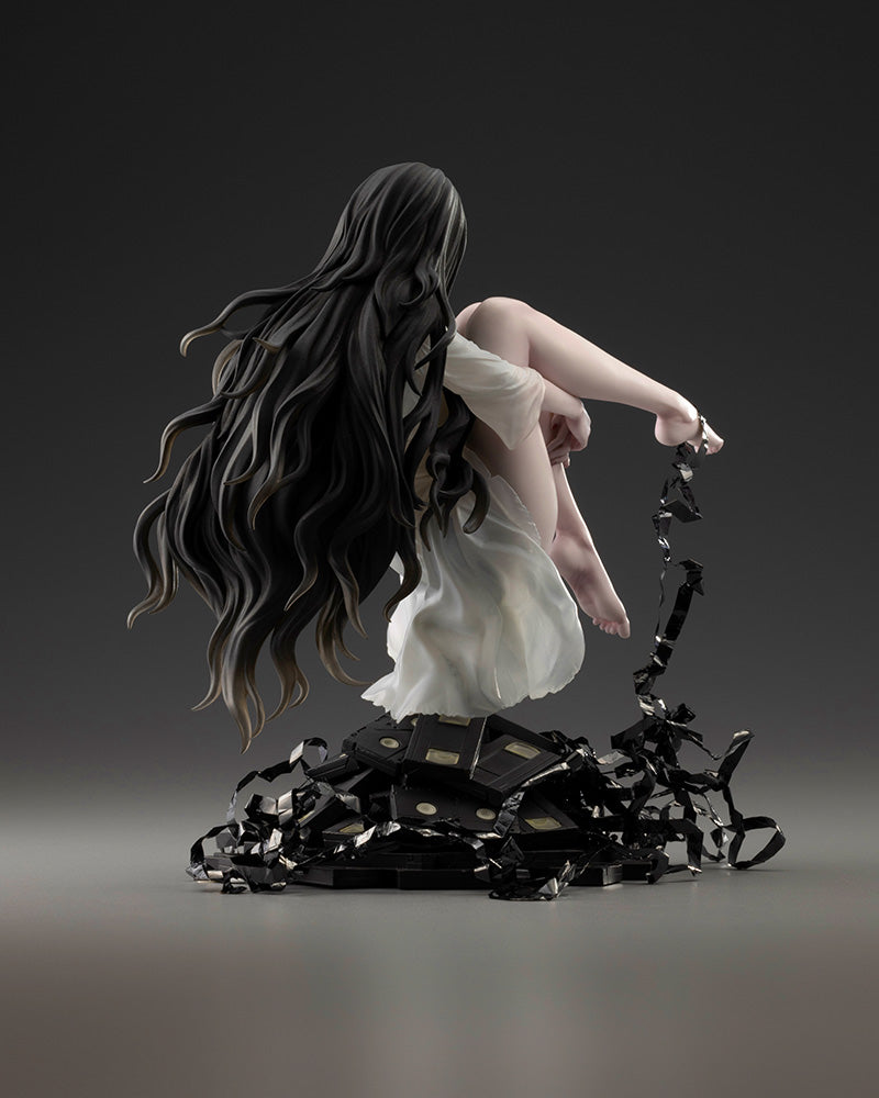 Load image into Gallery viewer, Kotobukiya - The Ring Bishoujo Statue 15th Anniversary - Sadako
