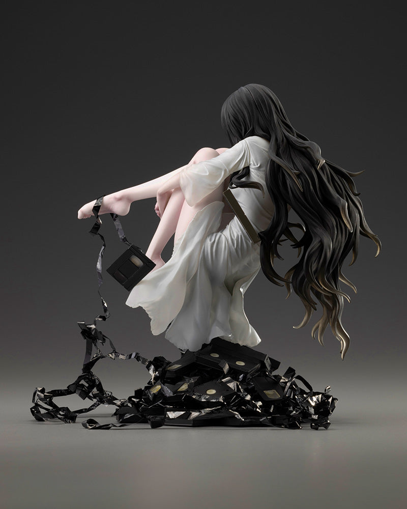 Load image into Gallery viewer, Kotobukiya - The Ring Bishoujo Statue 15th Anniversary - Sadako
