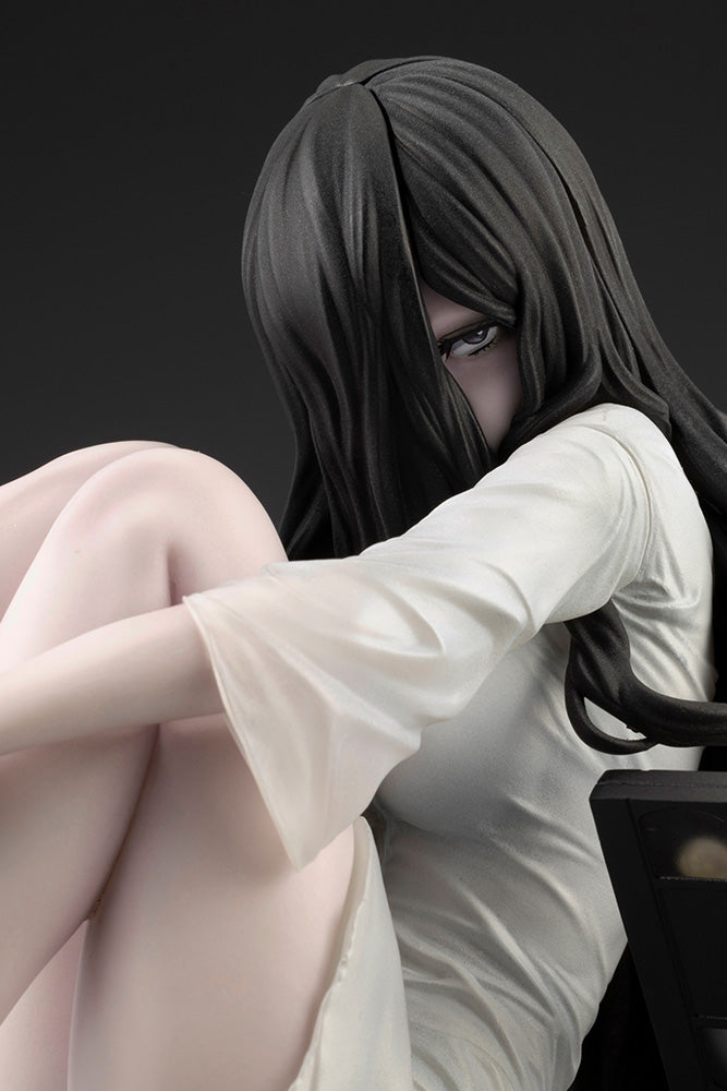 Load image into Gallery viewer, Kotobukiya - The Ring Bishoujo Statue 15th Anniversary - Sadako
