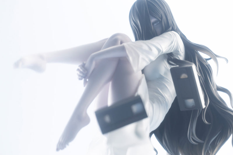 Load image into Gallery viewer, Kotobukiya - The Ring Bishoujo Statue 15th Anniversary - Sadako
