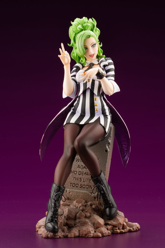 Load image into Gallery viewer, Kotobukiya - Beetlejuice Bishoujo Statue (Reissue)
