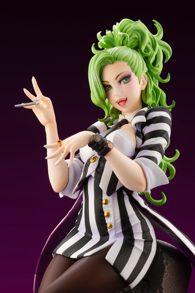 Load image into Gallery viewer, Kotobukiya - Beetlejuice Bishoujo Statue (Reissue)
