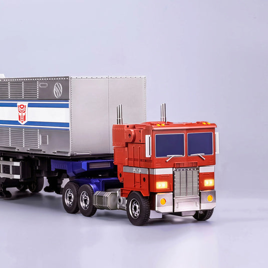 Robosen - Transformers - Flagship Optimus Prime Auto-Converting Robot