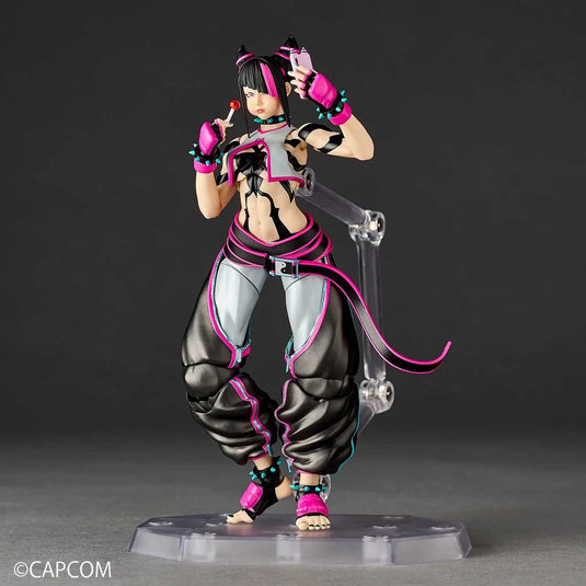 Kaiyodo - Amazing Yamaguchi - Revoltech Street Fighter 6 NR065 - Juri