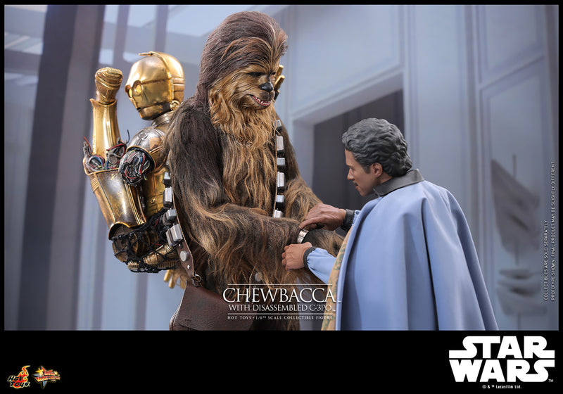 Load image into Gallery viewer, Hot Toys - Star Wars The Empire Strikes Back - Chewbacca with Disassembled C-3PO
