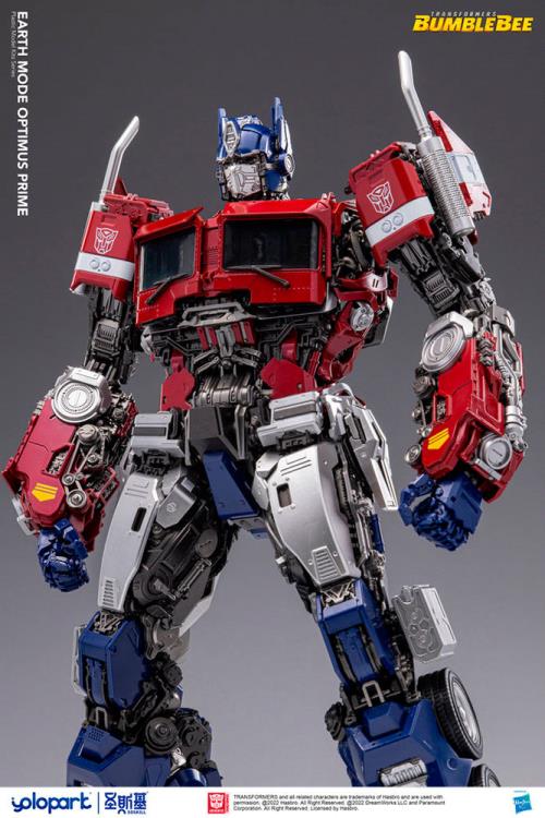 Load image into Gallery viewer, Yolopark - Transformers Bumblebee Movie - Earth Mode Optimus Prime Model Kit
