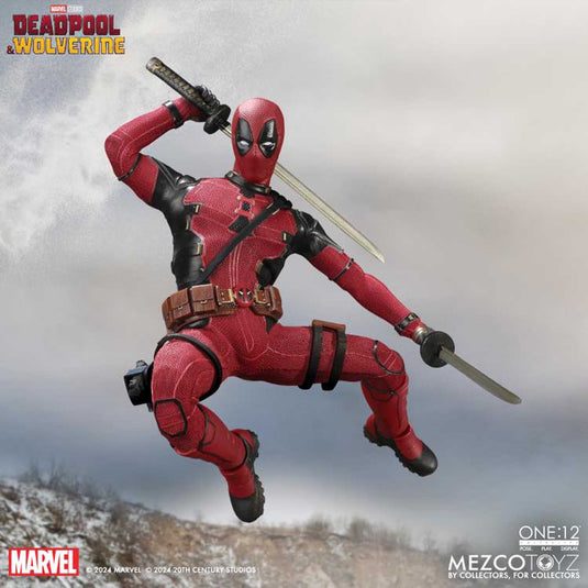 Mezco Toyz - One 12 Deadpool and Wolverine - Deadpool Deluxe