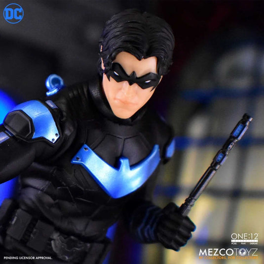 Mezco Toyz - One 12 DC Comics - Nightwing