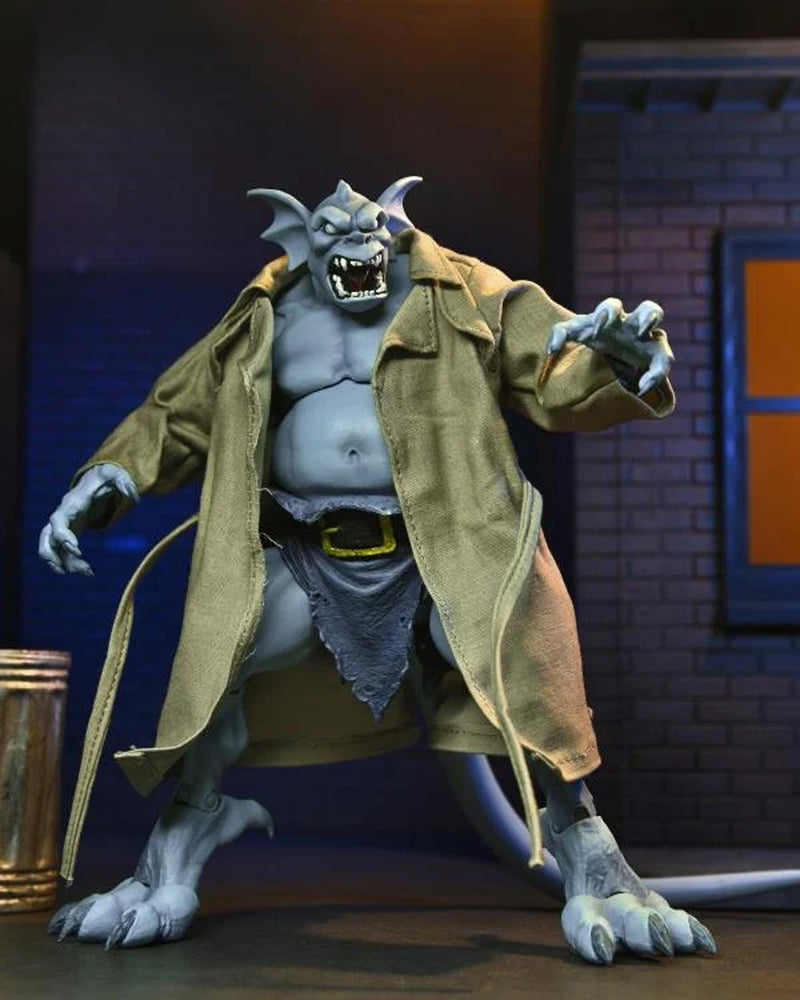 Load image into Gallery viewer, NECA - Disney&#39;s Gargoyles - Ultimates Detective Broadway &quot;Silver Falcon&quot; (With Closed Wings)
