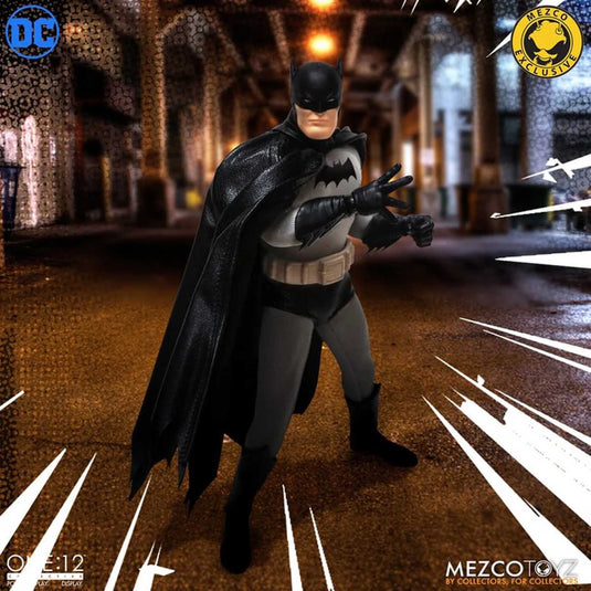 Mezco Toyz - One 12 DC Comics - Batman Caped Crusader (Golden Age Edition) (Mezco Exclusive)