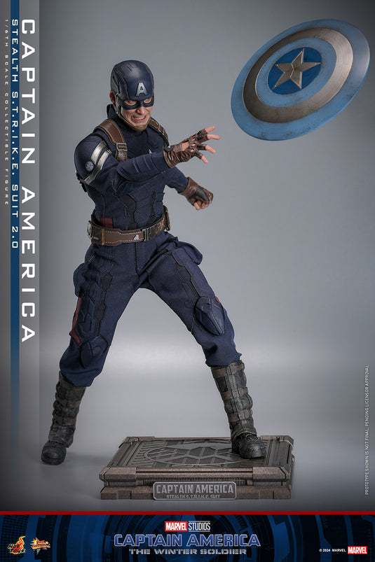 Hot Toys - Captain America: The Winter Soldier - Captain America (Stealth S.T.R.I.K.E. Suit) 2.0