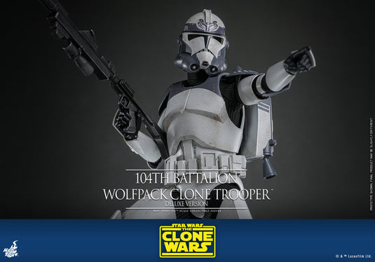 Hot Toys - Star Wars: The Clone Wars - 104th Battalion Wolfpack Clone Trooper (Deluxe Version)