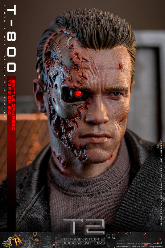 Hot Toys - Terminator 2 Judgement Day - T-800 (Battle Damaged Version 2.0)