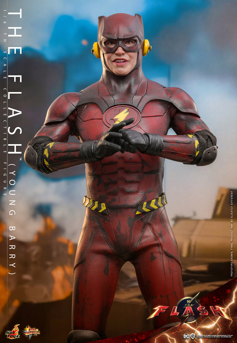 Load image into Gallery viewer, Hot Toys - The Flash (2023) - The Flash (Young Barry)
