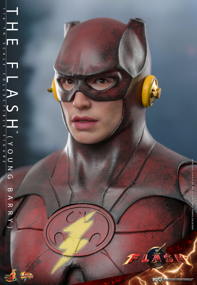 Load image into Gallery viewer, Hot Toys - The Flash (2023) - The Flash (Young Barry)
