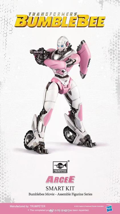 Load image into Gallery viewer, Trumpeter - Smart Model Kits - Transformers Bumblebee Movie: Arcee
