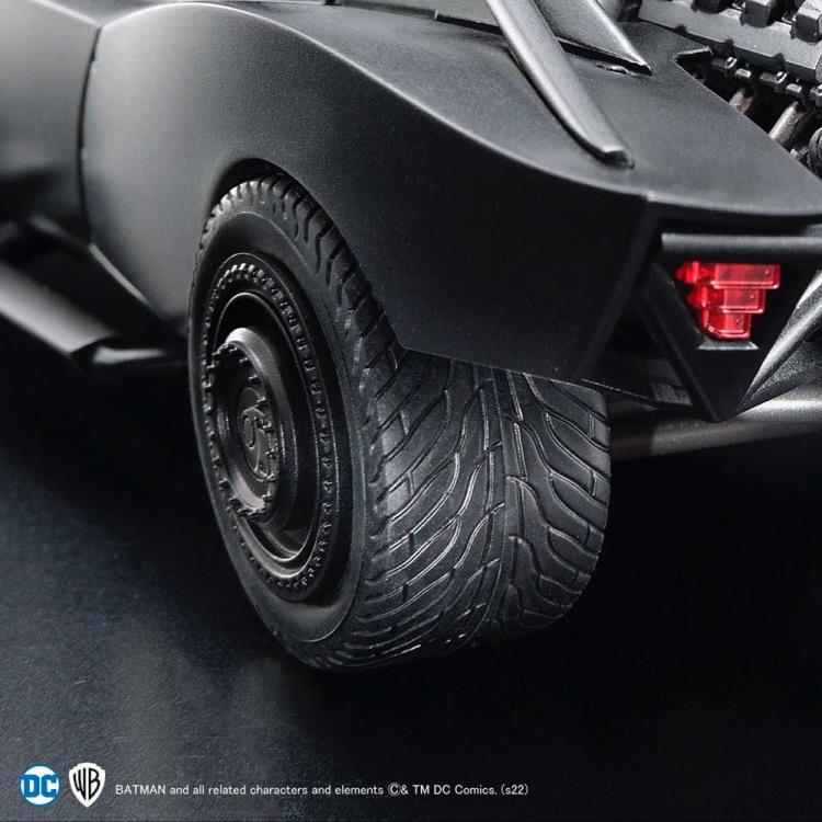 Load image into Gallery viewer, Bandai - The Batman (2022): Batmobile 1/35 Scale Model
