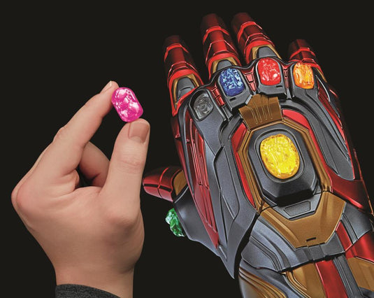 Infinity gauntlet deals replica marvel legends