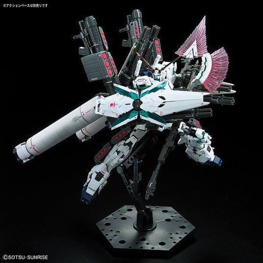 Real Grade 1/144 - RG-30 Full Armor Unicorn Gundam