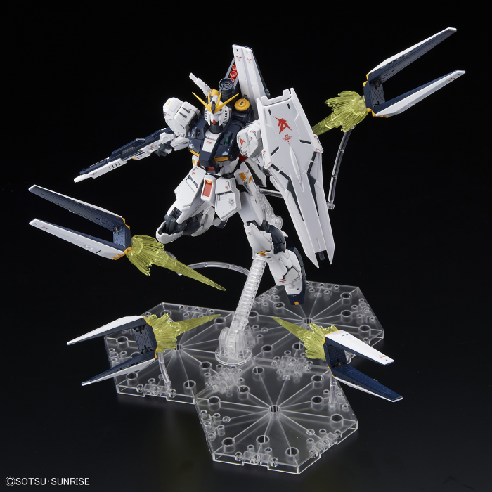 Load image into Gallery viewer, Real Grade 1/144 - RG-32 [Limited Edition] RX-93 Nu Gundam Fin Funnel Effect Set
