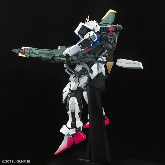 Perfect Grade 1/60 - GAT-X105+AQM/E-YM1 Perfect Strike Gundam