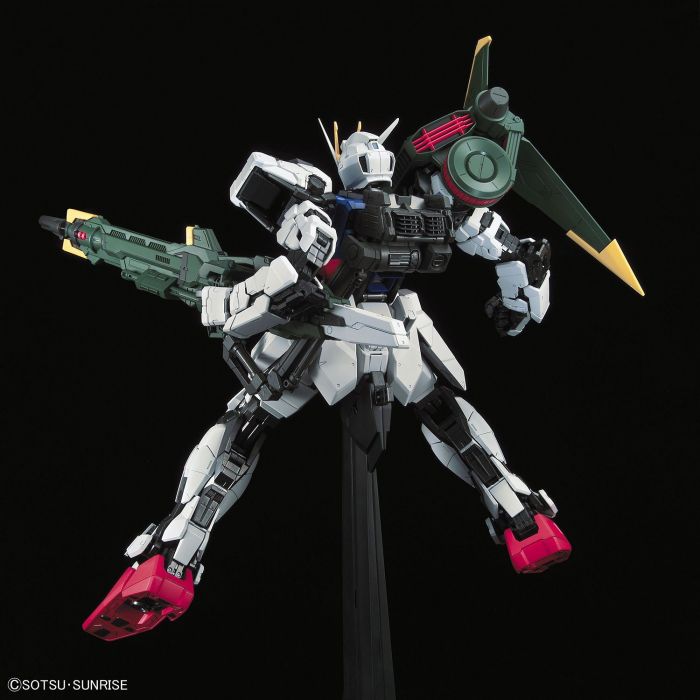 Load image into Gallery viewer, Perfect Grade 1/60 - GAT-X105+AQM/E-YM1 Perfect Strike Gundam
