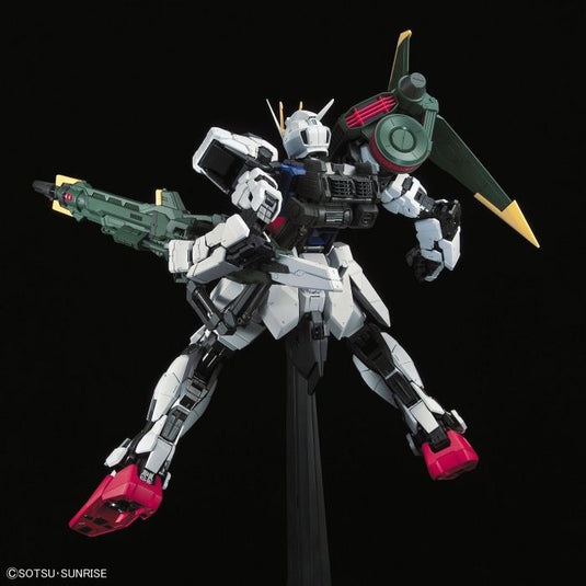 Perfect Grade 1/60 - GAT-X105+AQM/E-YM1 Perfect Strike Gundam