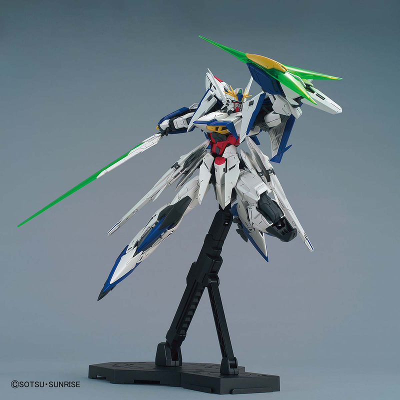 Load image into Gallery viewer, Master Grade 1/100 - Eclipse Gundam
