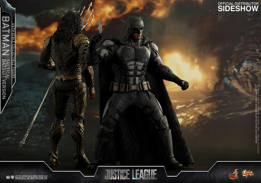 Hot Toys - Justice League: Batman Tactical Batsuit Version