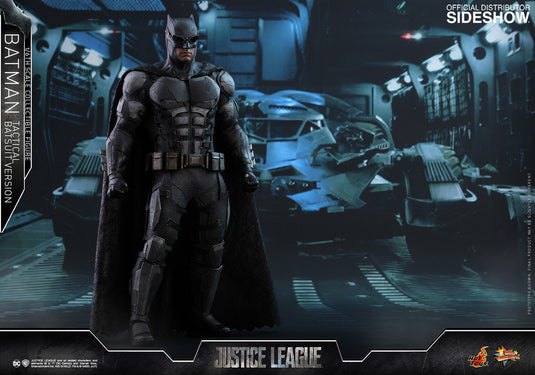 Tactical Suit Batman in the JUSTICE LEAGUE - ComicUI