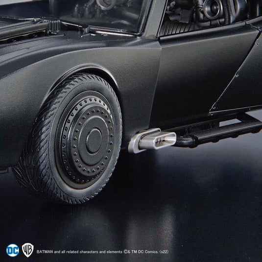 Bandai - The Batman (2022): Batmobile 1/35 Scale Model