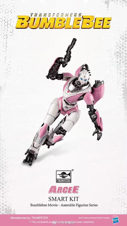 Load image into Gallery viewer, Trumpeter - Smart Model Kits - Transformers Bumblebee Movie: Arcee
